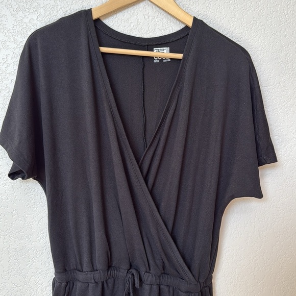 32 Degrees Romper Black size Medium - Picture 4 of 10